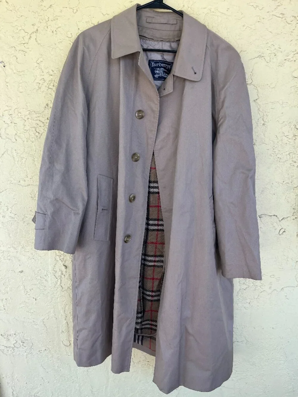 Vintage Burberry Trench Coat (~90’s - Buberrys’ Era)